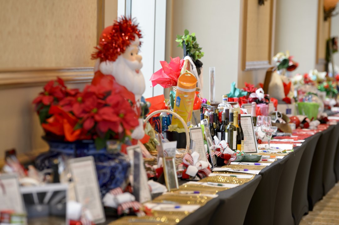 Silent Auction | Holiday Style Show & Luncheon | UTMB School of Nursing